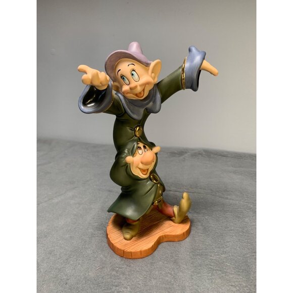 Dancing Partners Dopey & Sneezy Disney Classics Collection Figurine - Picture 8 of 9